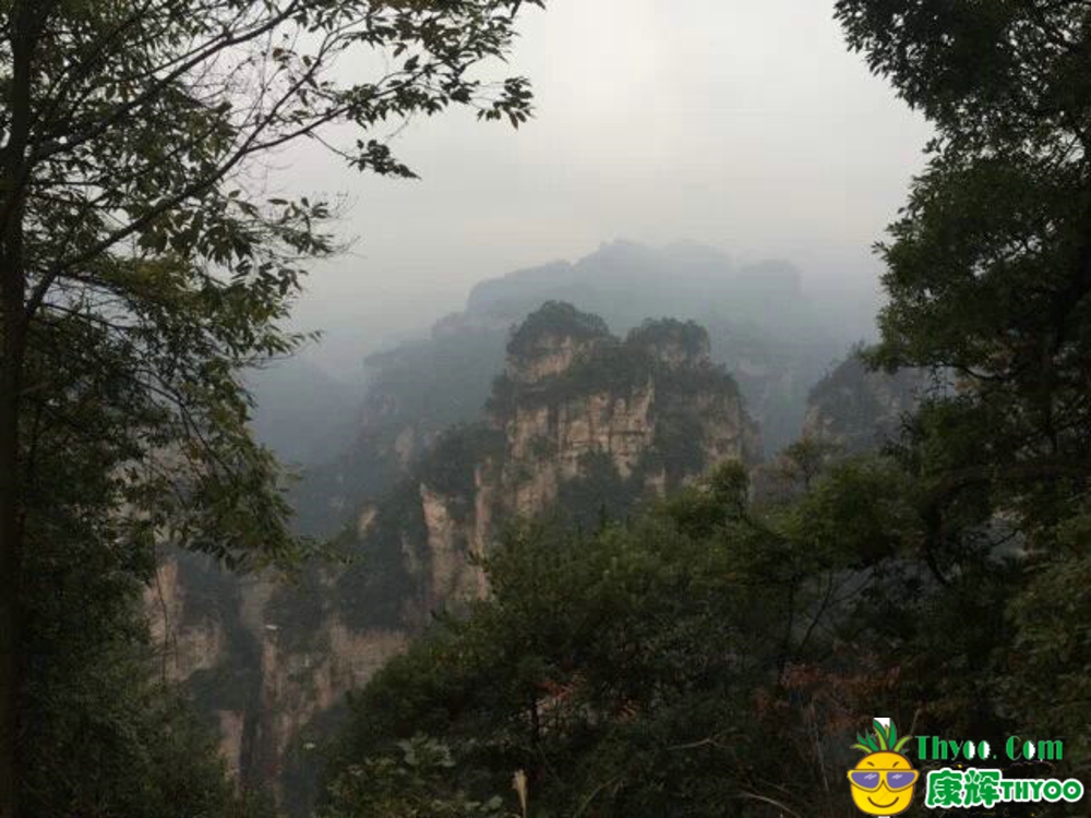 張家界、鳳凰古城\張家界-康輝旅游-蔡曉欣供圖